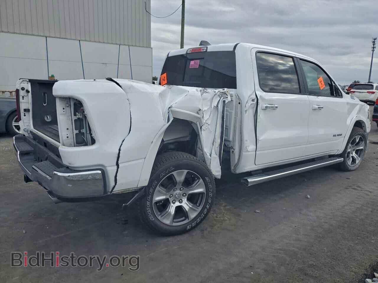 2022 RAM 1500 - VIN: 1C6SRFJT3NN109824 - Фото 3