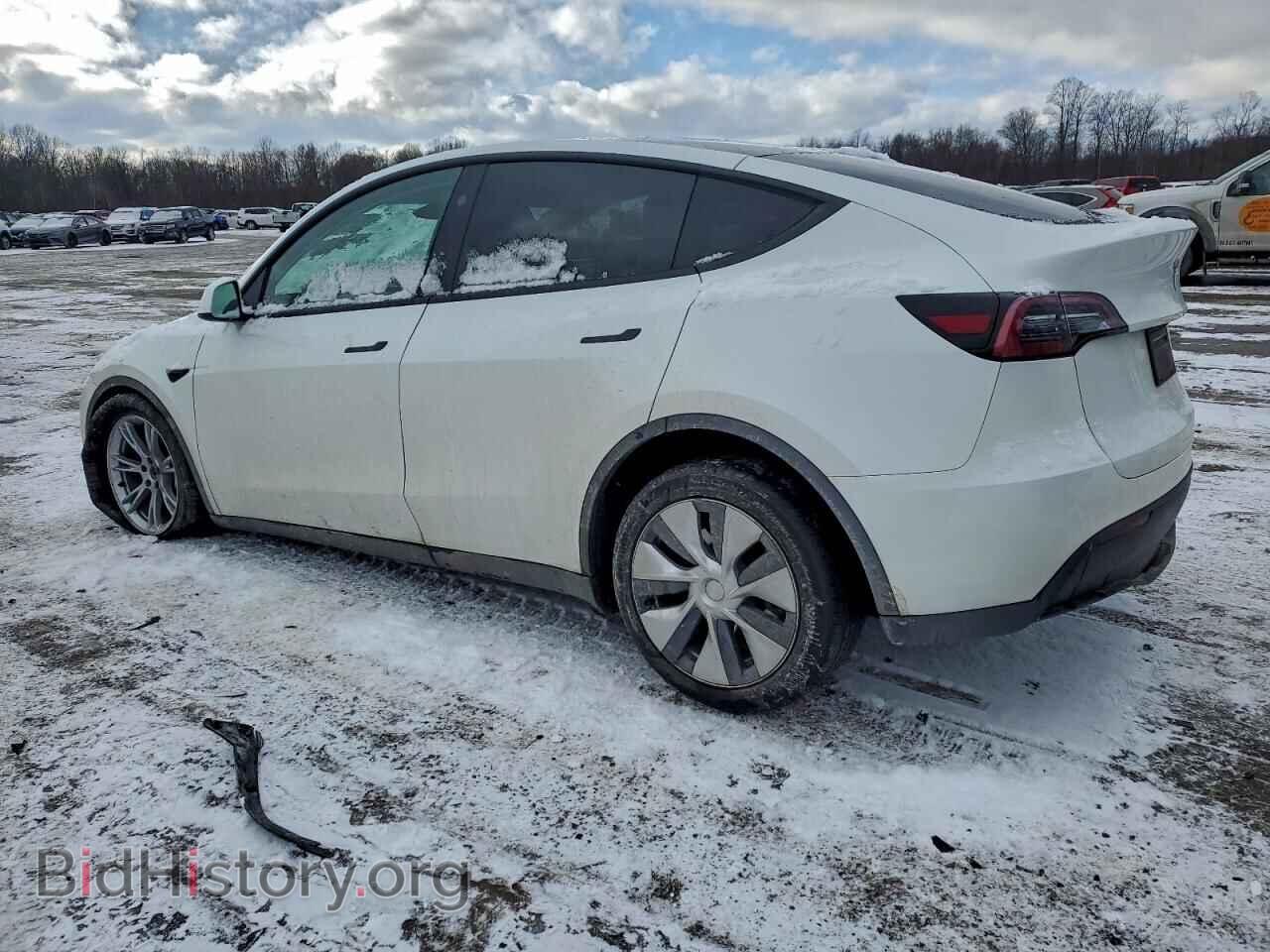 2023 TESLA MODEL Y - VIN: 7SAYGAEE2PF859792 - Фото 2