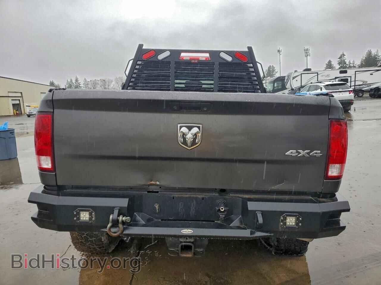 2018 RAM All Models - VIN: 3C6UR5CLXJG160126 - Photo 6