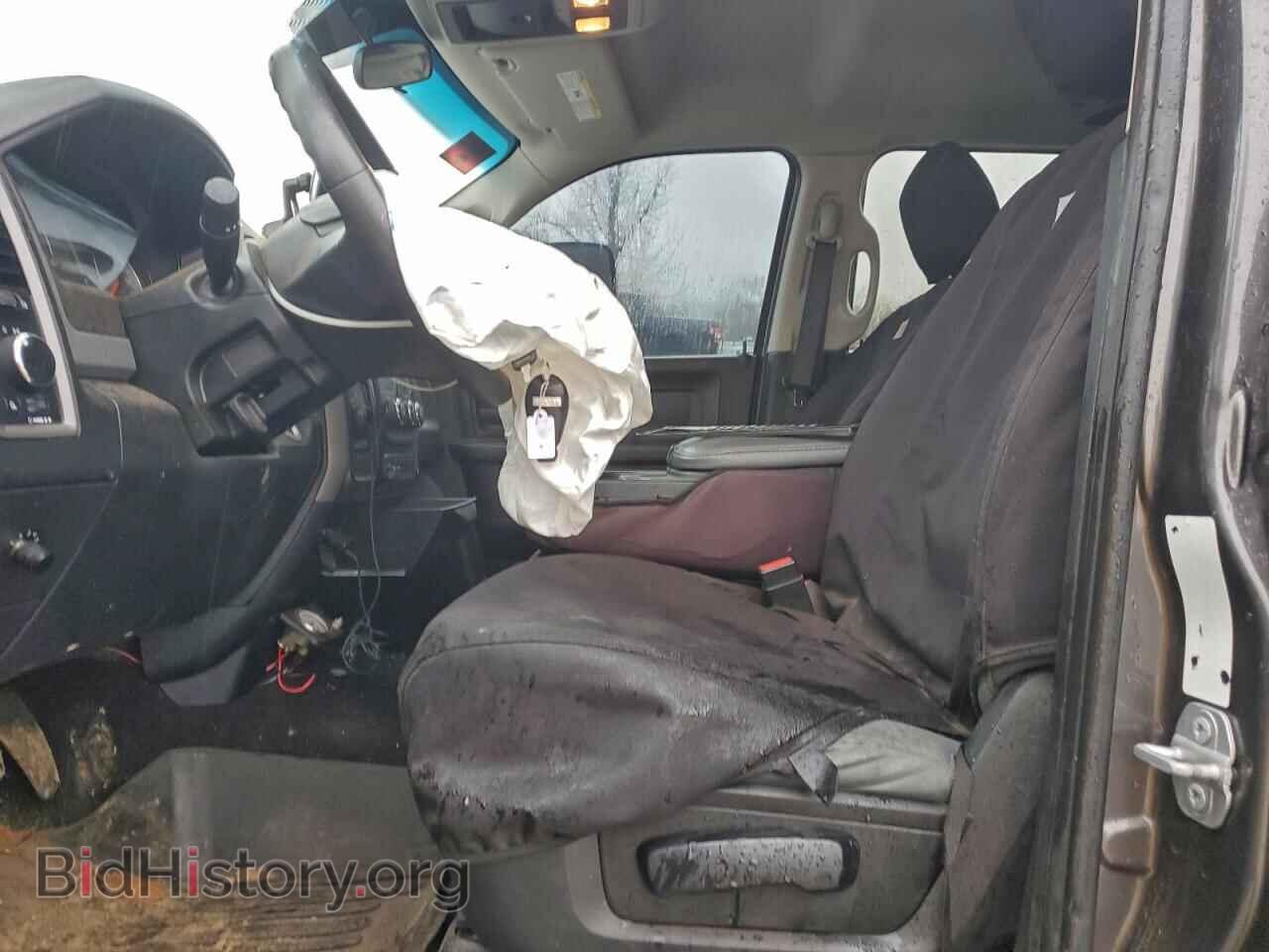 2018 RAM All Models - VIN: 3C6UR5CLXJG160126 - Photo 7