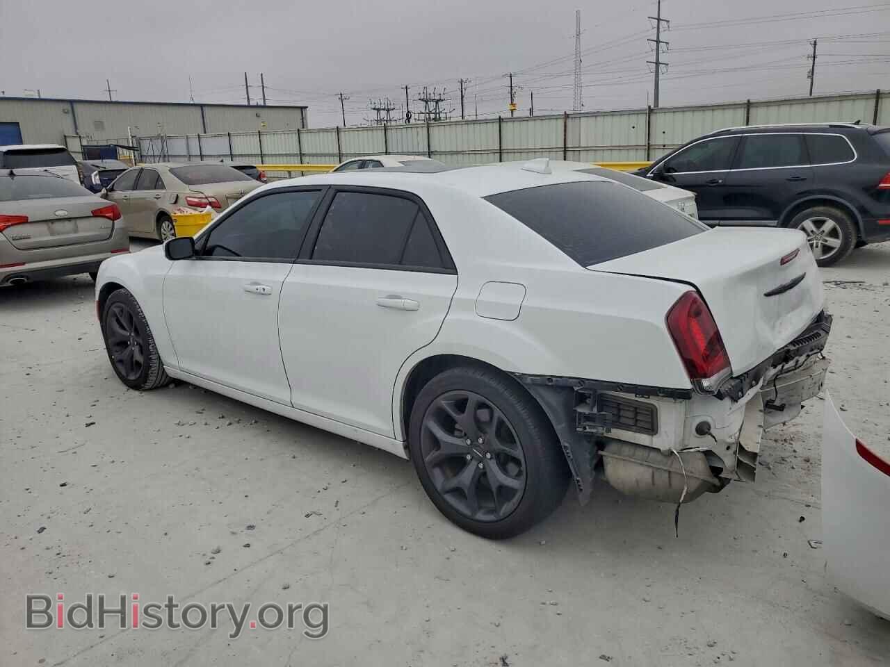 2022 CHRYSLER 300 - VIN: 2C3CCABG0NH154199 - Фото 2
