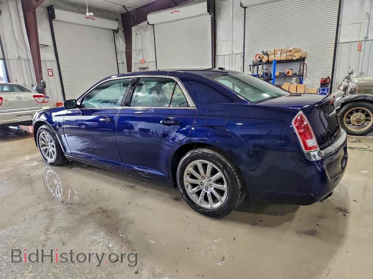 2014 CHRYSLER 300 - VIN: 2C3CCAAGXEH276330 - Фото 2