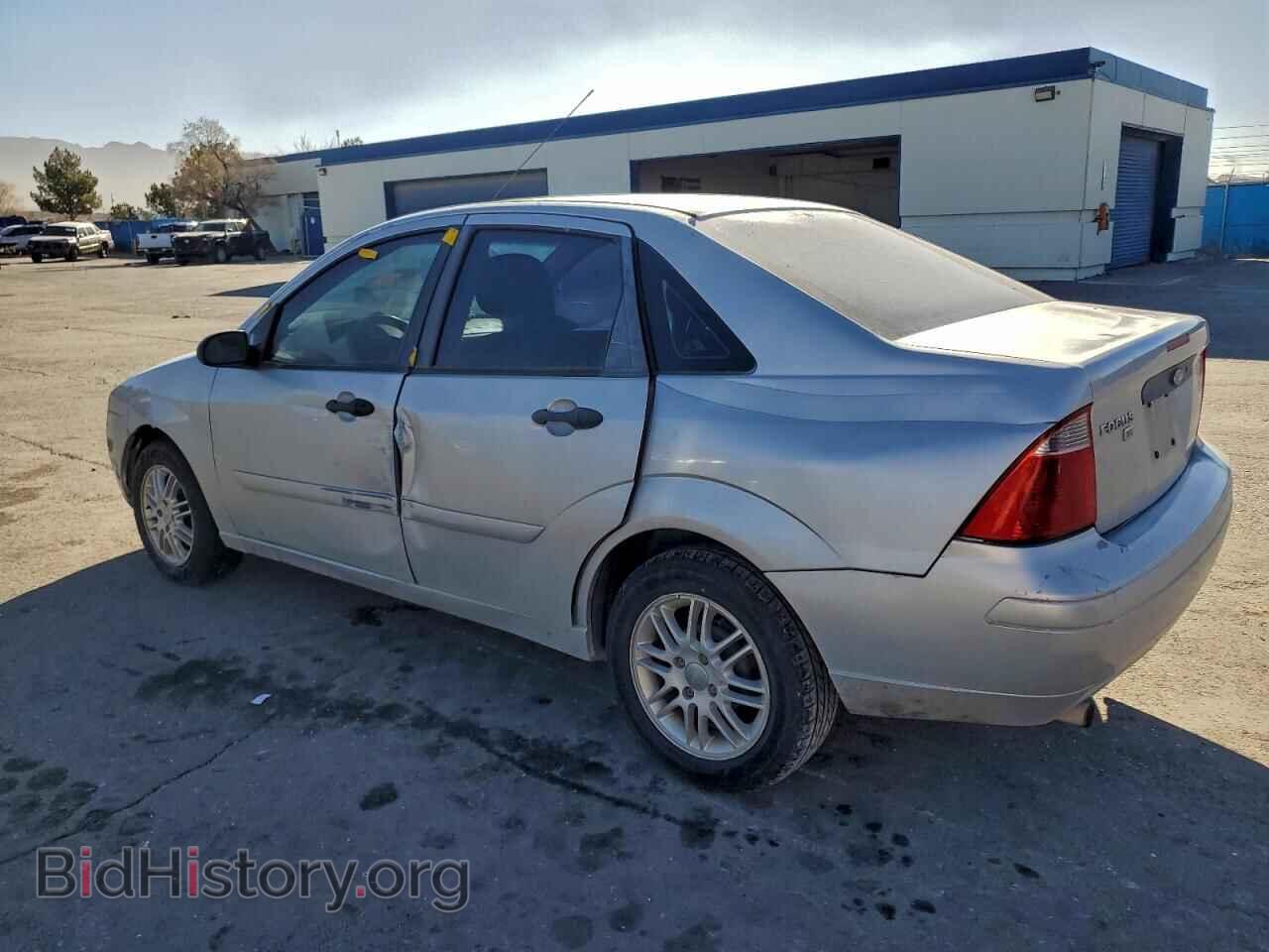 2007 FORD FOCUS - VIN: 1FAFP34N57W321400 - Фото 2