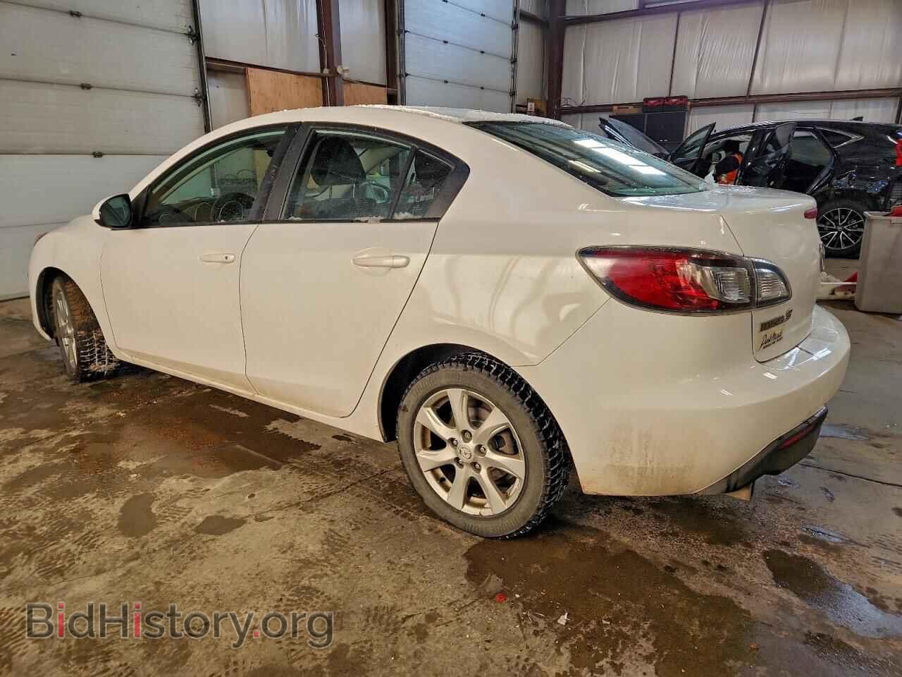 2011 MAZDA 3 - VIN: JM1BL1VF5B1392103 - Фото 2