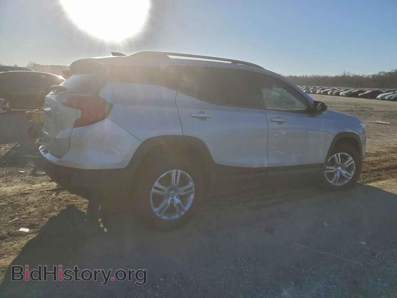 2018 GMC TERRAIN - VIN: 3GKALMEV1JL360927 - Фото 3