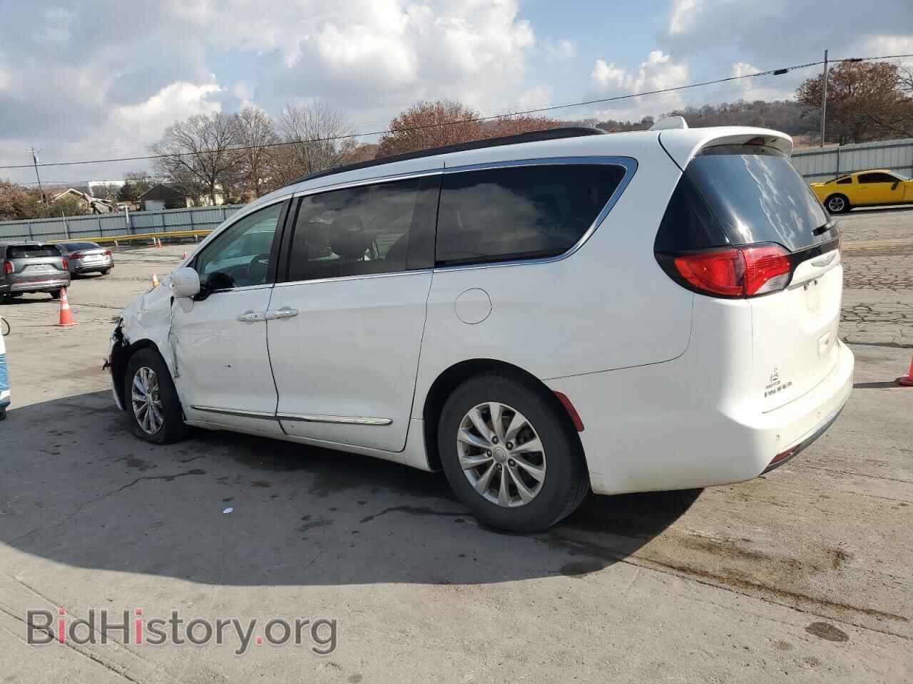 2017 CHRYSLER PACIFICA - VIN: 2C4RC1BG7HR583652 - Фото 2