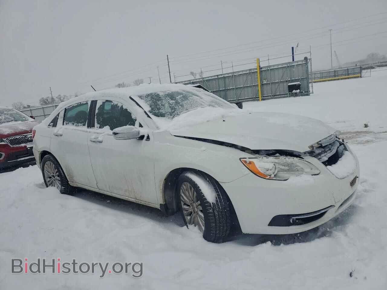 2013 CHRYSLER 200 - VIN: 1C3CCBCG8DN555431 - Фото 4