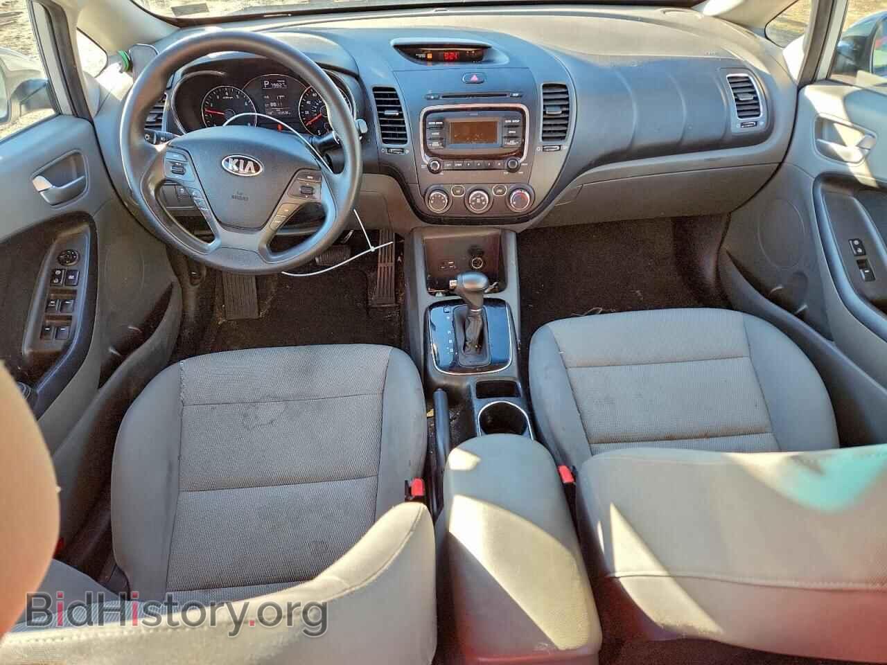 2017 KIA FORTE - VIN: 3KPFK4A79HE100706 - Фото 8