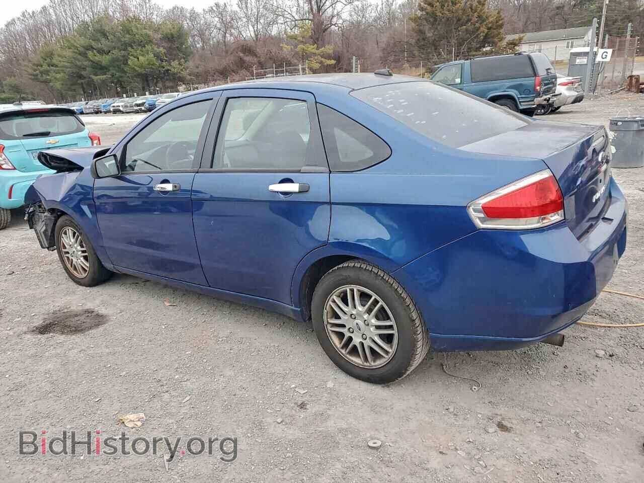 2009 FORD FOCUS - VIN: 1FAHP35NX9W141985 - Фото 2