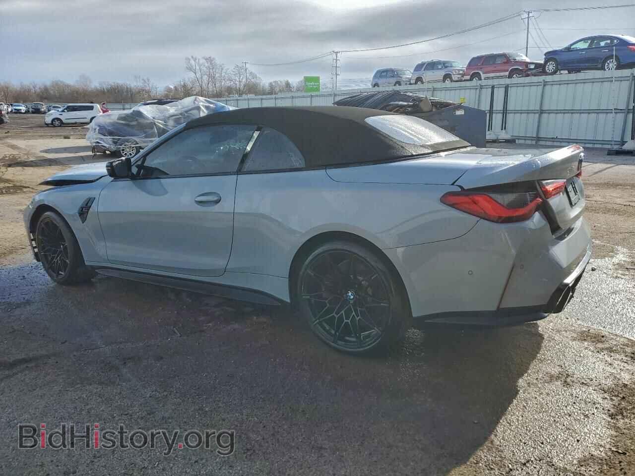 2022 BMW M4 - VIN: WBS33BA09NCJ85307 - Photo 2