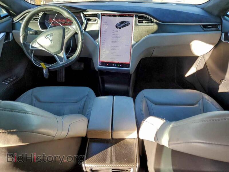 2016 Tesla MODEL S (VIN 5YJSA1E20GF125744) — photo 8 of 14
