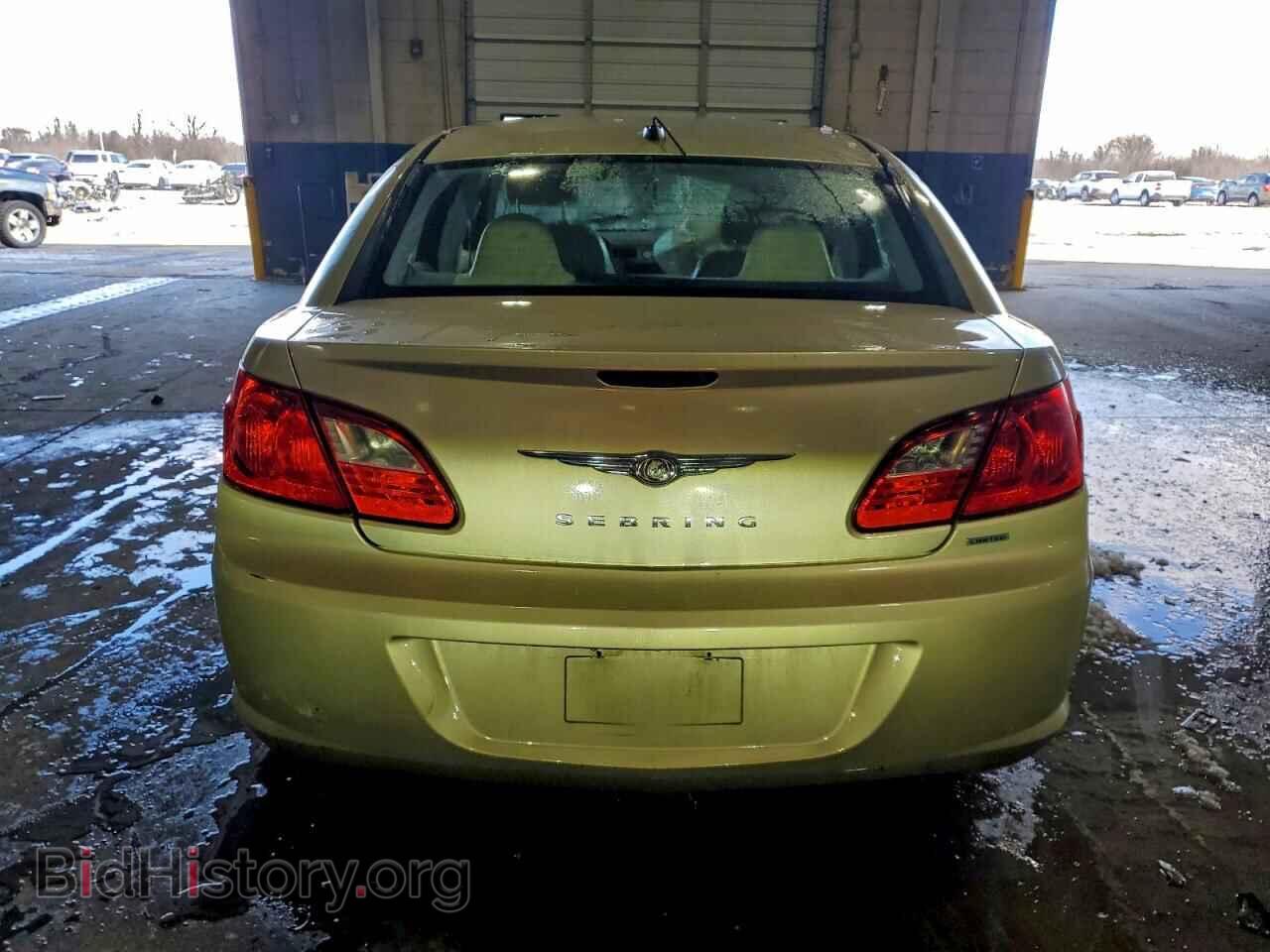 2010 CHRYSLER SEBRING - VIN: 1C3CC5FB8AN203687 - Фото 6