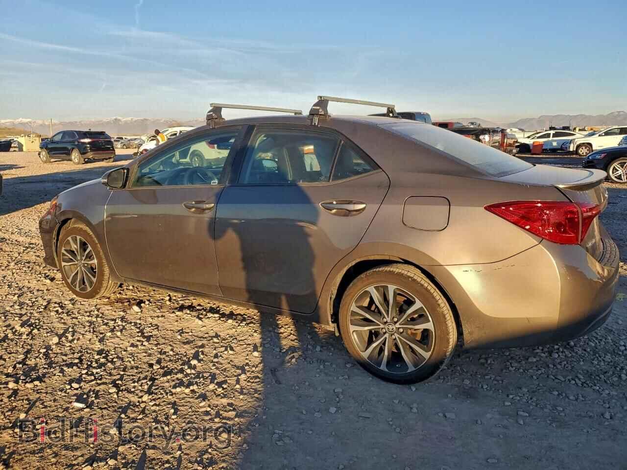 2017 TOYOTA COROLLA - VIN: 5YFBURHE8HP713036 - Фото 2