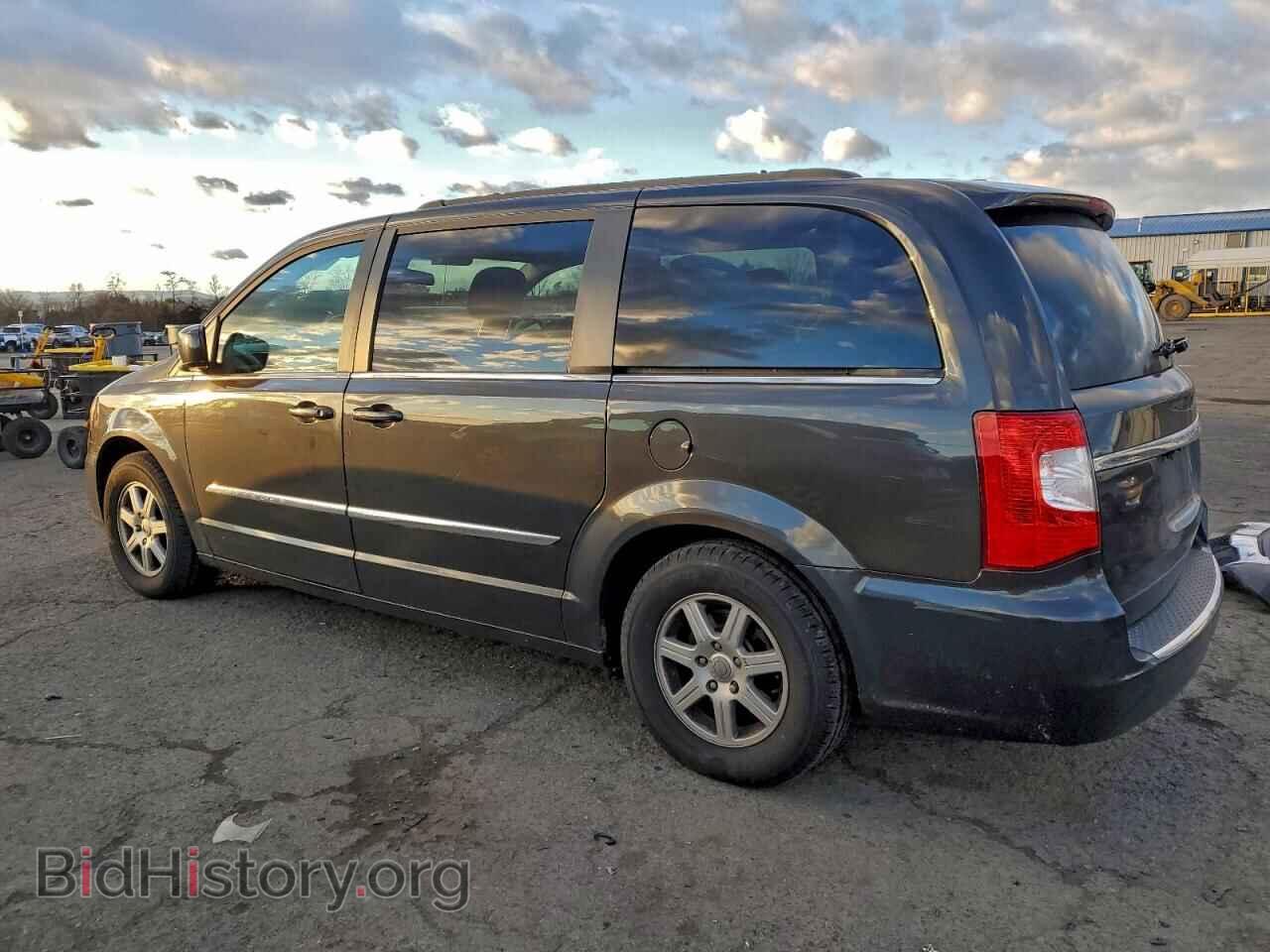 2011 CHRYSLER MINIVAN - VIN: 2A4RR5DG3BR747371 - Фото 2