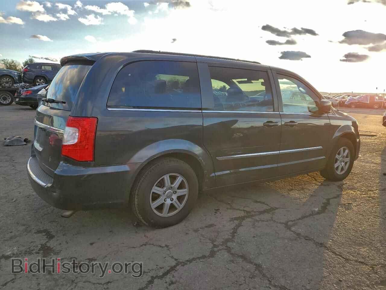 2011 CHRYSLER MINIVAN - VIN: 2A4RR5DG3BR747371 - Фото 3