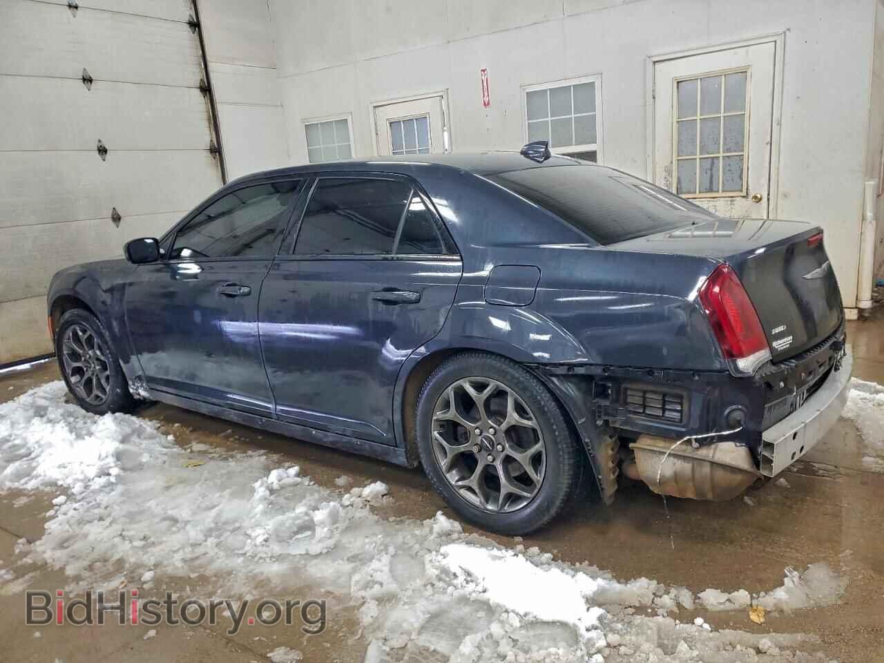 2016 CHRYSLER 300 - VIN: 2C3CCAGG0GH152397 - Фото 2