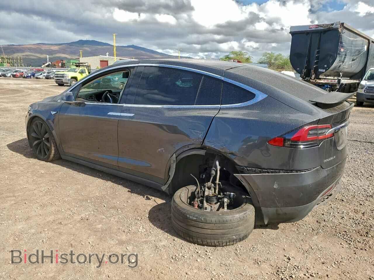 2016 TESLA MODEL X - VIN: 5YJXCBE40GFS00191 - Фото 2