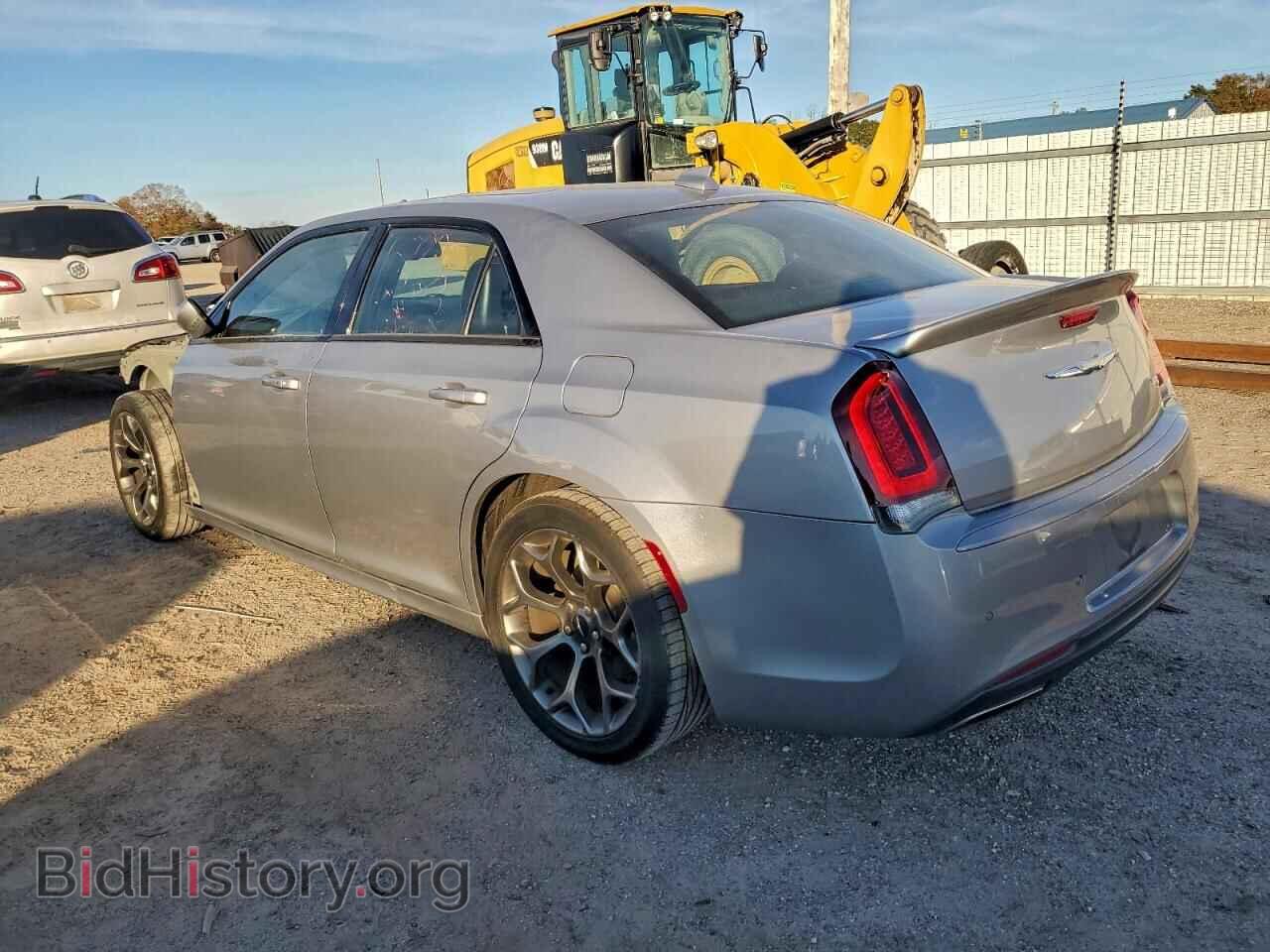 2018 CHRYSLER 300 - VIN: 2C3CCABG3JH269678 - Фото 2