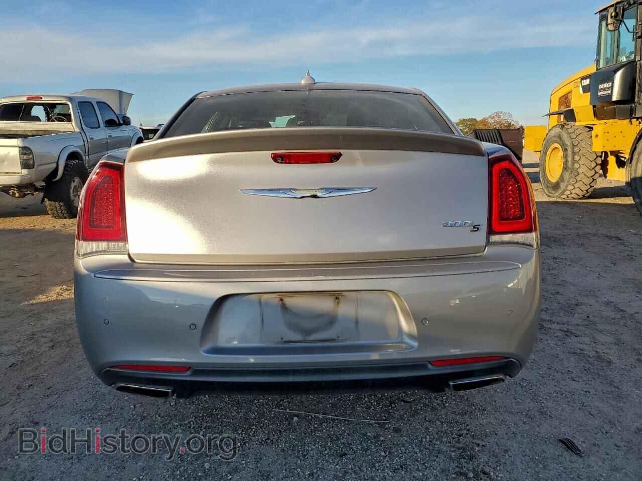 2018 CHRYSLER 300 - VIN: 2C3CCABG3JH269678 - Фото 6