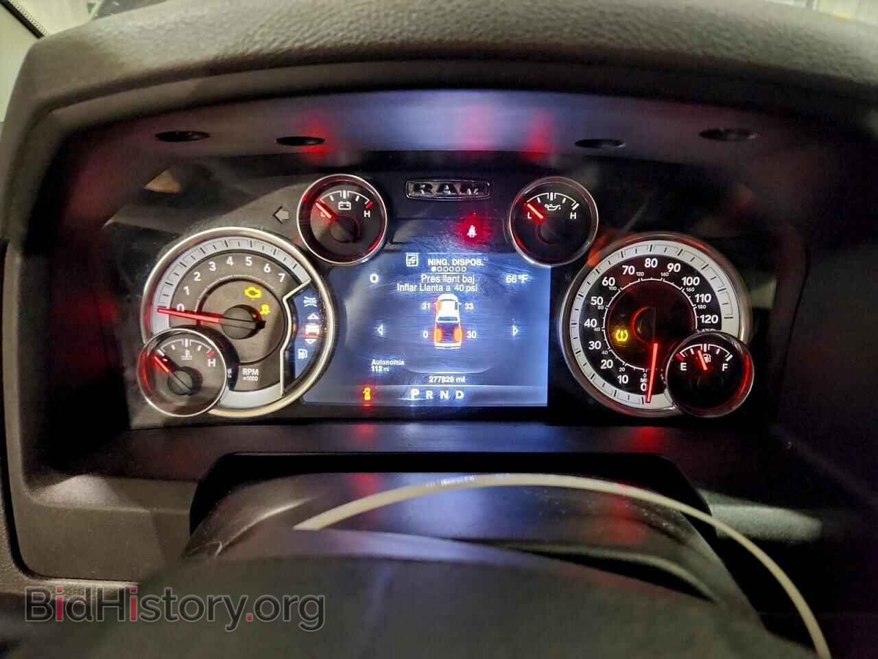 2016 RAM 1500 - VIN: 1C6RR6LT1GS194792 - Фото 9