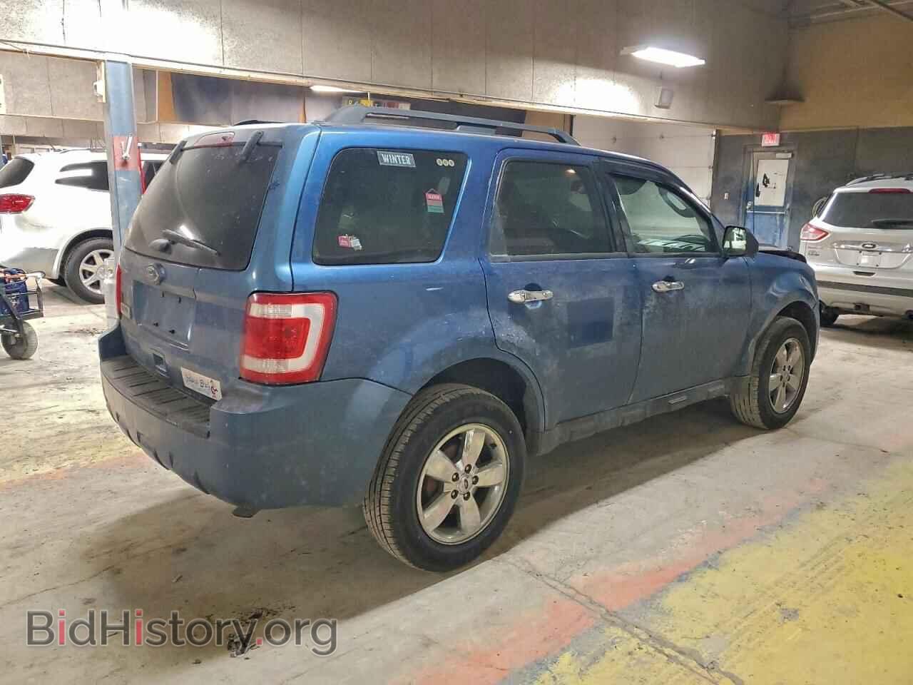 2010 FORD ESCAPE - VIN: 1FMCU0D77AKD25898 - Фото 3