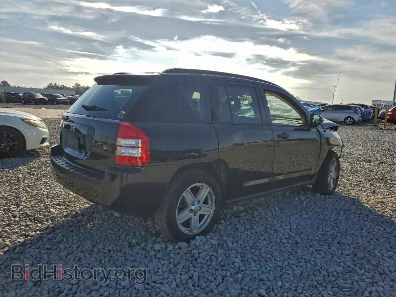2007 JEEP COMPASS - VIN: 1J8FT47047D391678 - Photo 3