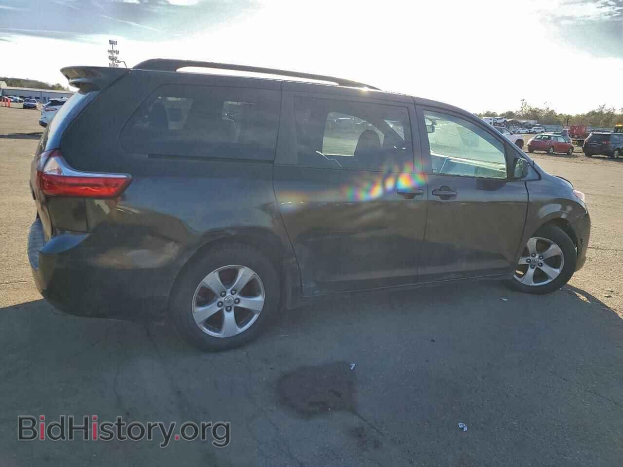 2017 TOYOTA All Models - VIN: 5TDKZ3DC3HS779181 - Фото 3