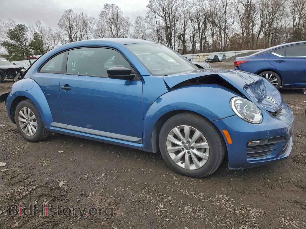 2017 VOLKSWAGEN BEETLE - VIN: 3VWF17AT9HM609991 - Фото 4