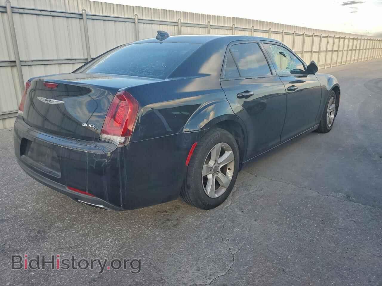 2017 CHRYSLER 300 - VIN: 2C3CCABG9HH662756 - Фото 3