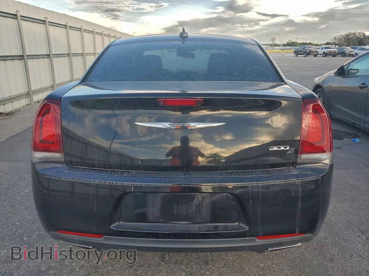 2017 CHRYSLER 300 - VIN: 2C3CCABG9HH662756 - Фото 6