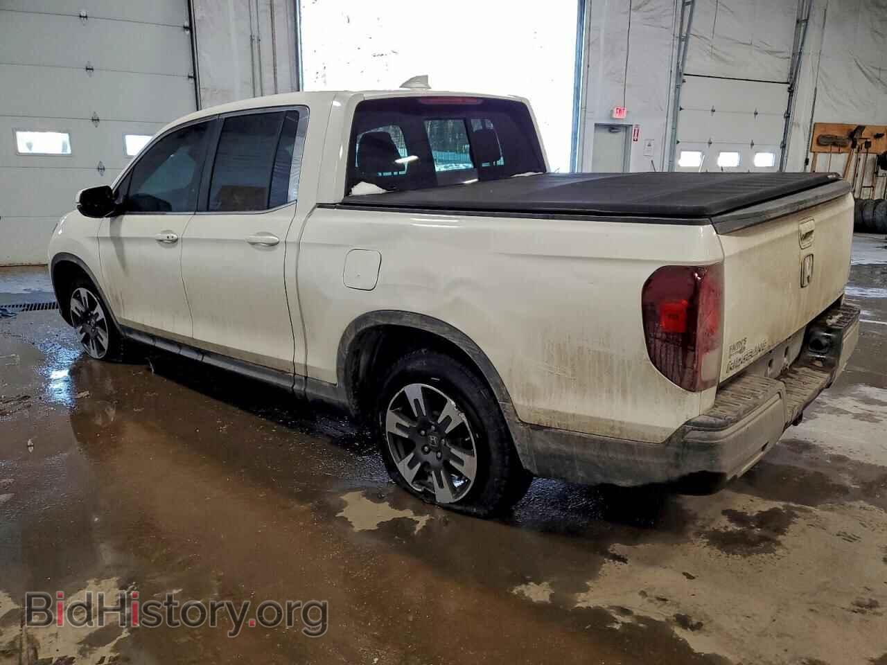 2019 HONDA RIDGELINE - VIN: 5FPYK3F61KB021168 - Фото 2