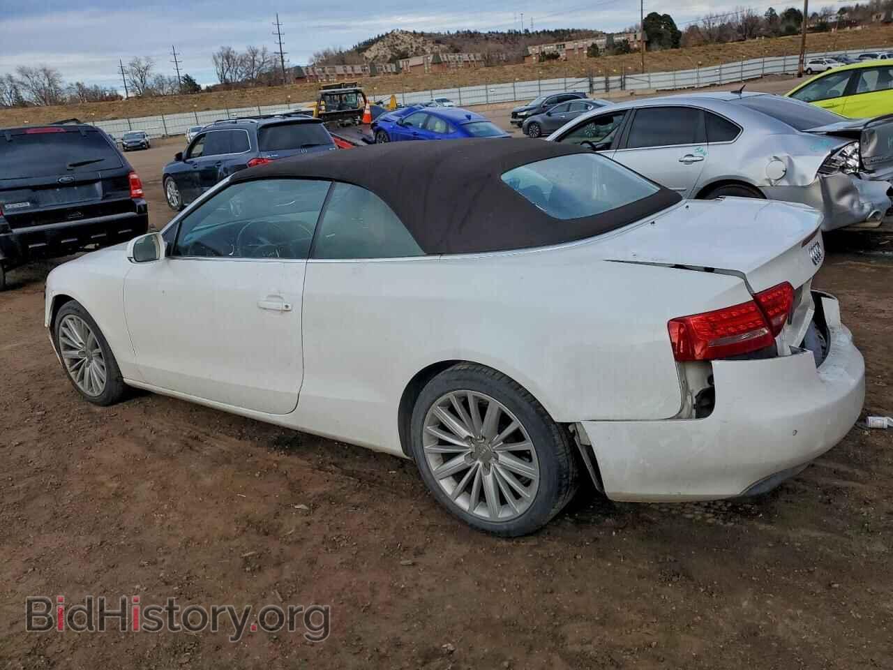 2010 AUDI A5 - VIN: WAULFAFH8AN012672 - Photo 2