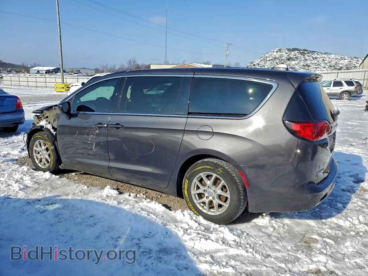 2017 CHRYSLER PACIFICA - VIN: 2C4RC1DG8HR521352 - Фото 2