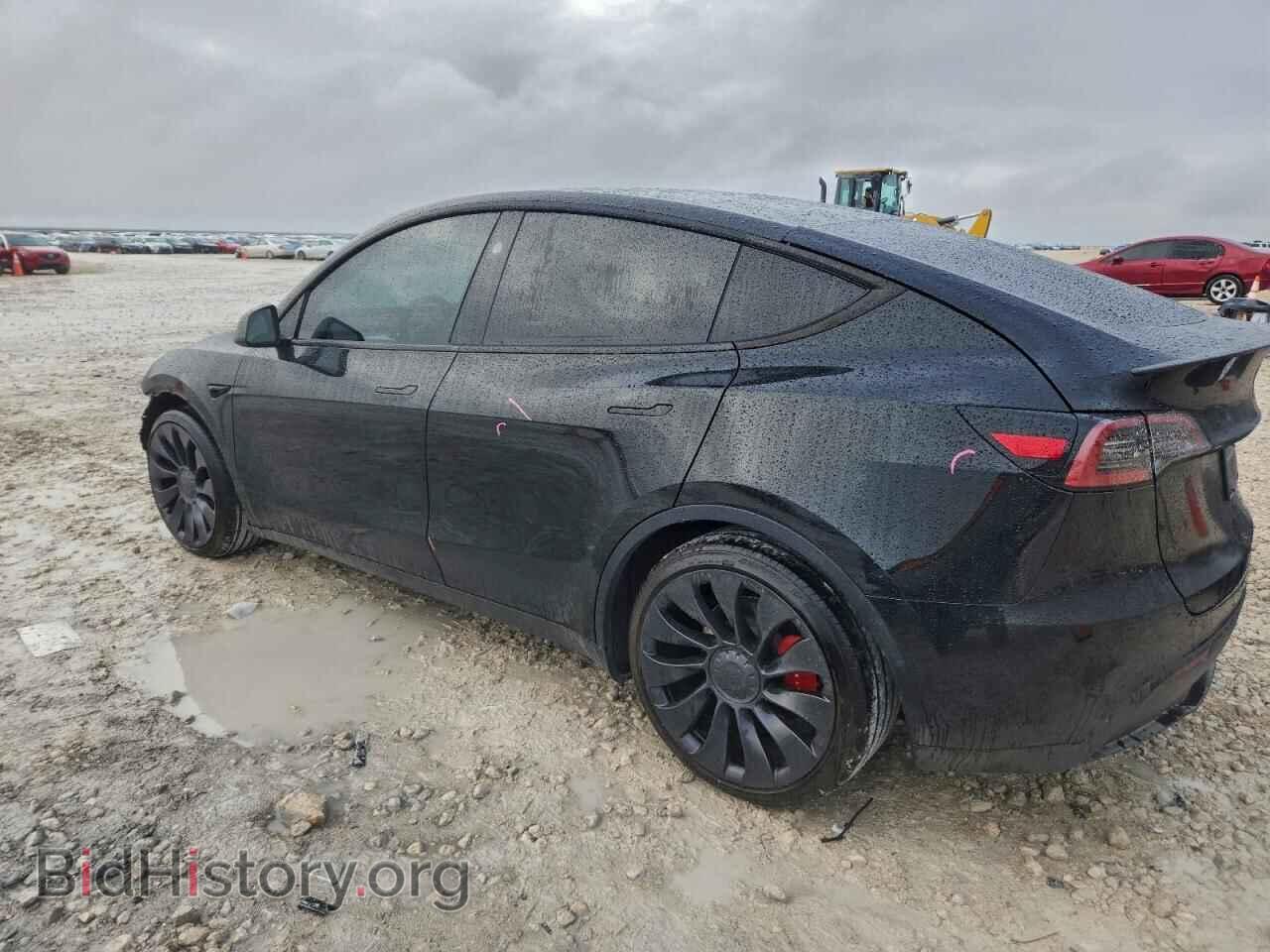 2025 TESLA MODEL Y - VIN: 7SAYGDEF6SA374734 - Фото 2