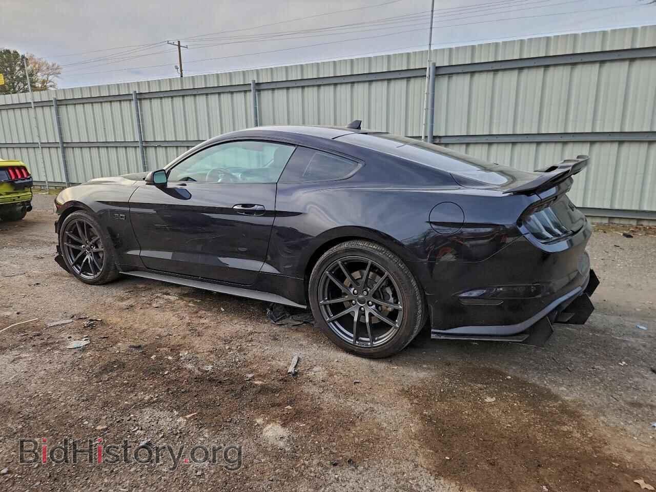 2021 FORD MUSTANG - VIN: 1FA6P8CF0M5111988 - Фото 2