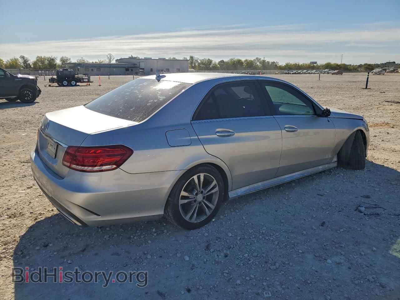 2016 MERCEDES-BENZ E-CLASS - VIN: WDDHF5KB3GB182651 - Фото 3