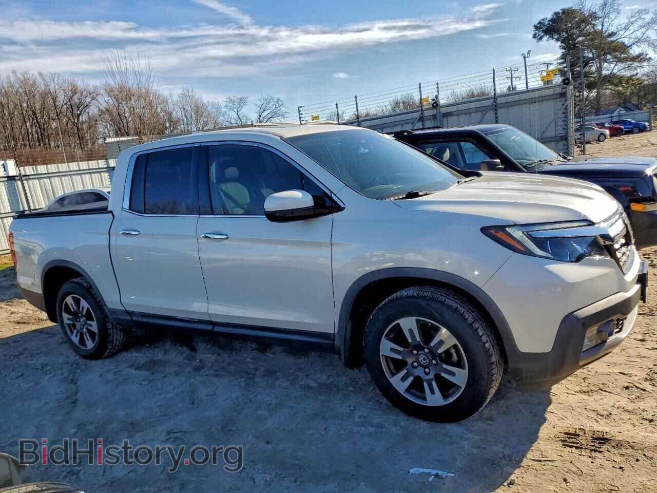 2017 HONDA RIDGELINE - VIN: 5FPYK3F77HB035349 - Фото 4