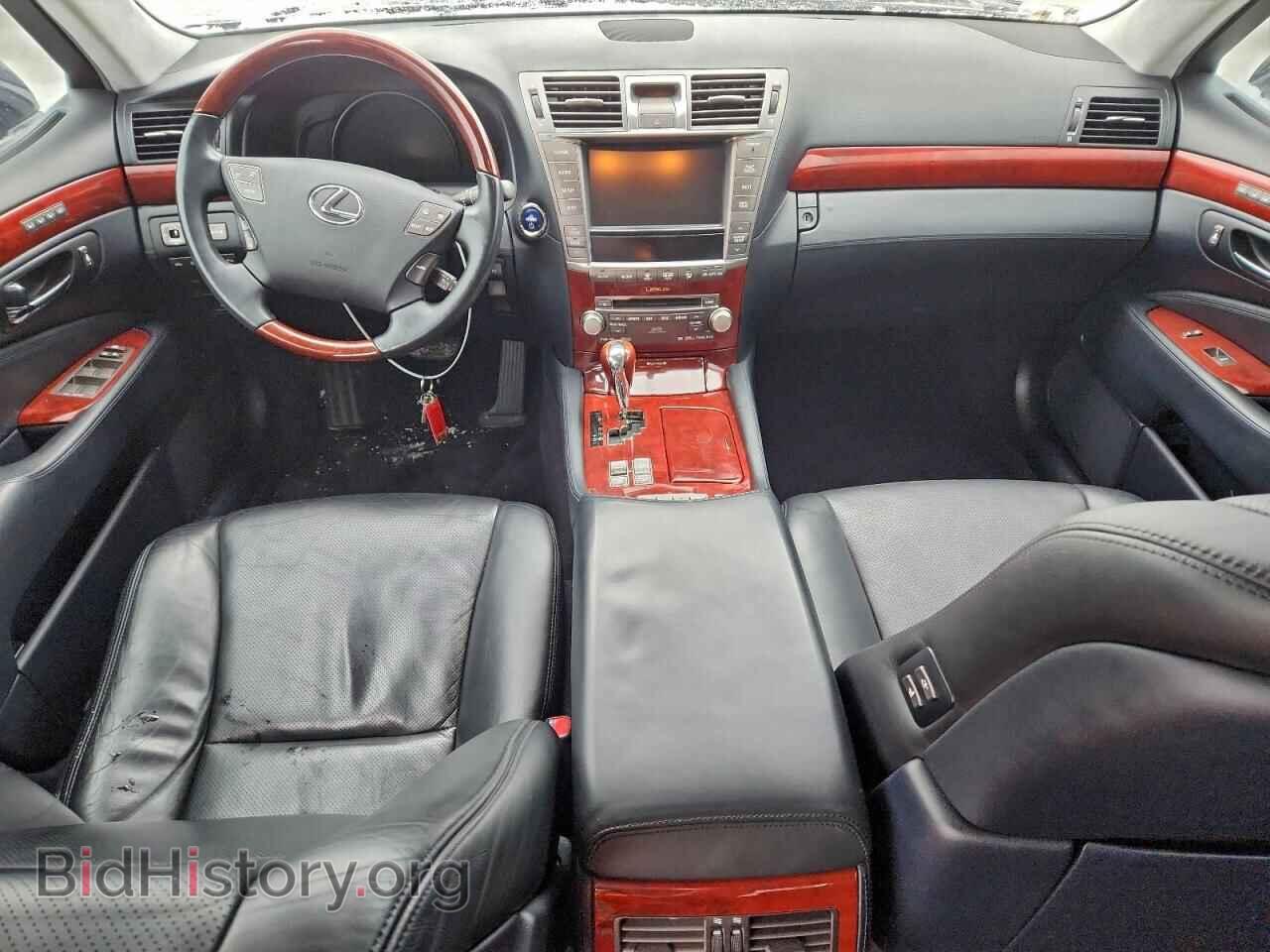 2011 LEXUS LS600 - VIN: JTHDU5EFXB5013553 - Photo 8
