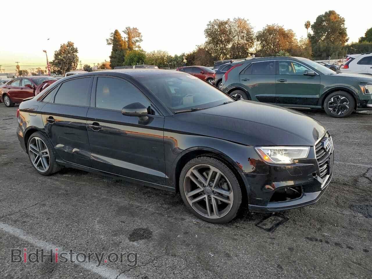 2018 AUDI A3 - VIN: WAUAUGFF3J1010429 - Фото 4