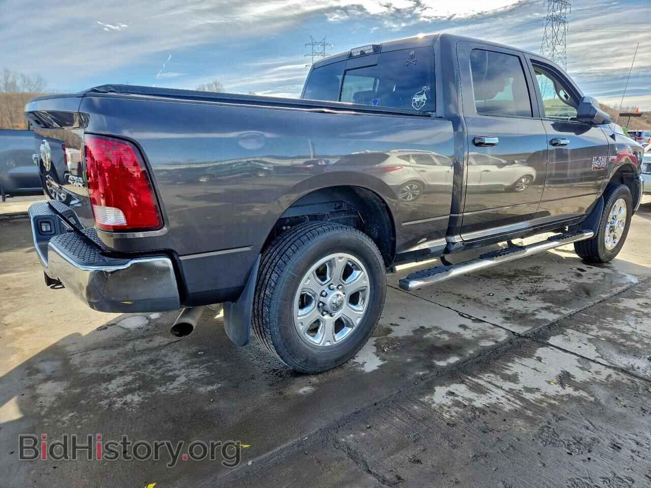 2015 RAM All Models - VIN: 3C6UR5DJ6FG603411 - Фото 3