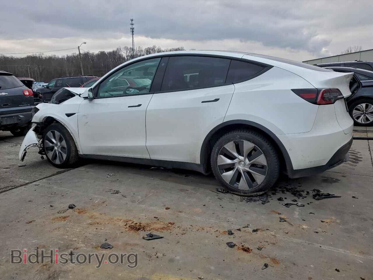 2021 TESLA MODEL Y - VIN: 5YJYGDEE9MF072722 - Фото 2