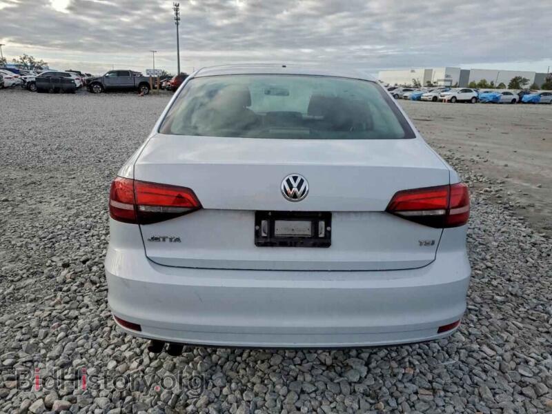 2017 Volkswagen JETTA (VIN 3VW2B7AJ4HM335500) — photo 6 of 14