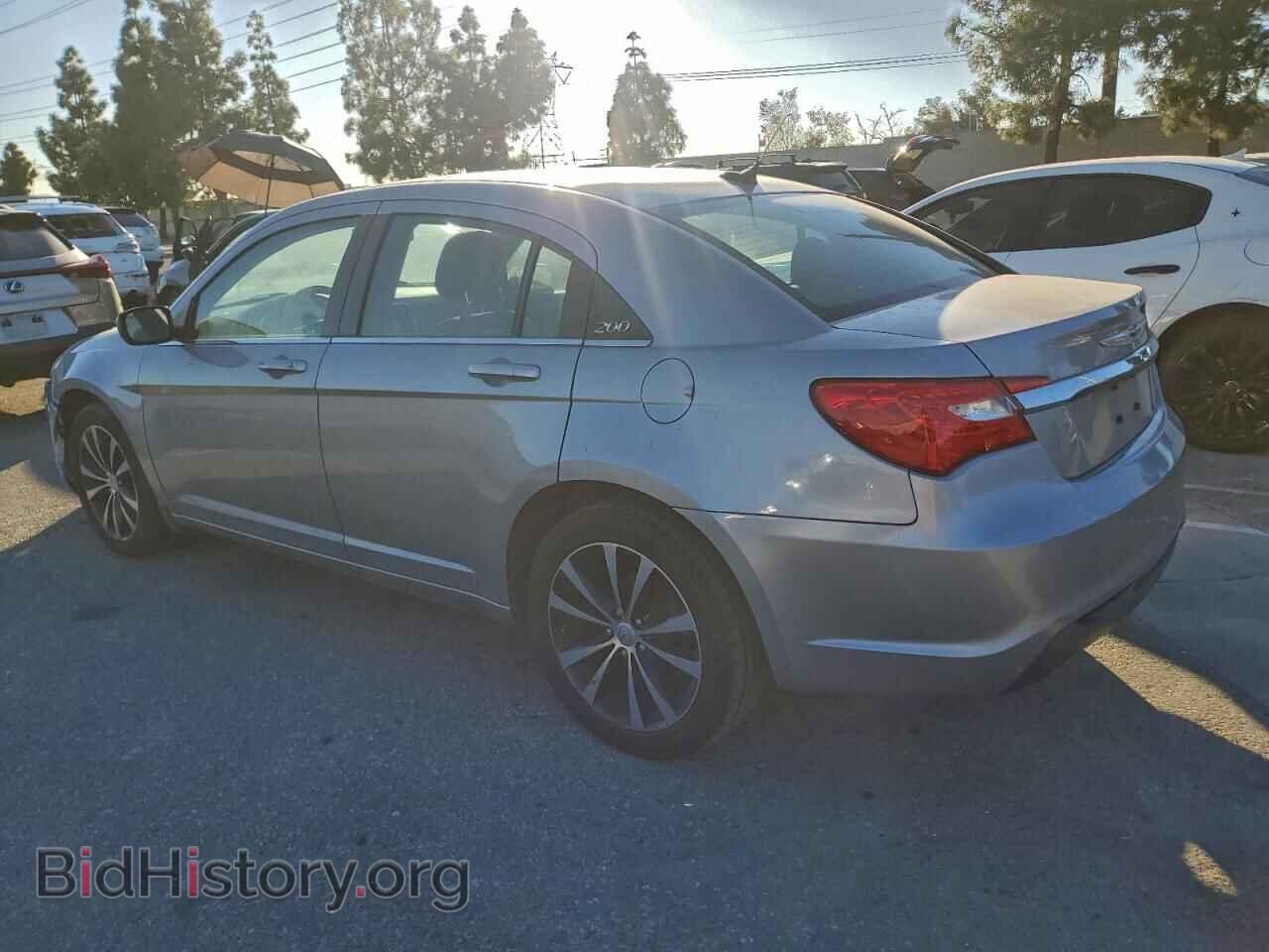 2013 CHRYSLER 200 - VIN: 1C3CCBBG0DN728506 - Фото 2
