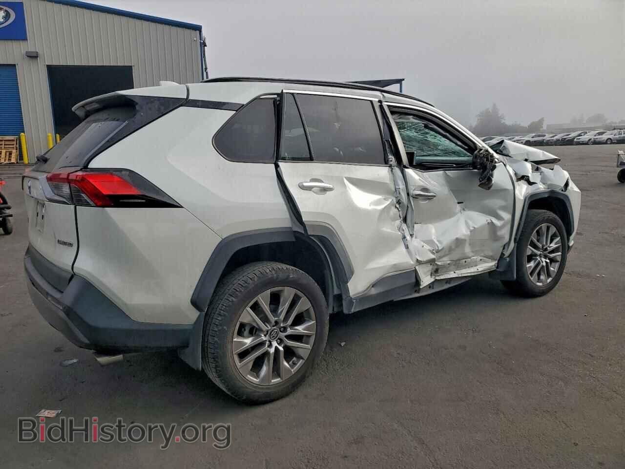 2019 TOYOTA RAV4 - VIN: 2T3Y1RFV4KC009226 - Фото 3