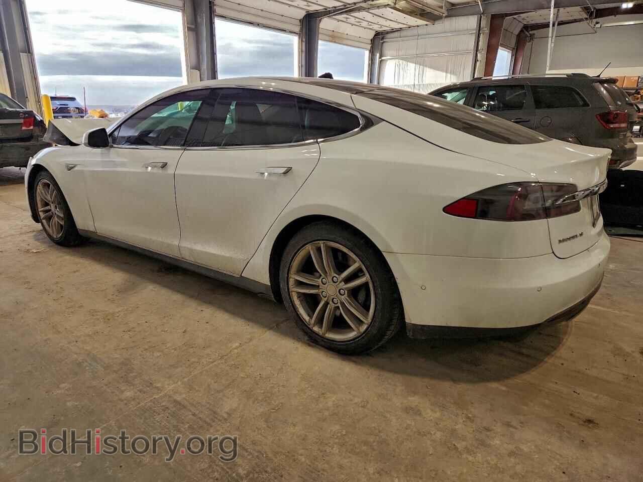 2015 TESLA MODEL S - VIN: 5YJSA1E25FF108856 - Фото 2