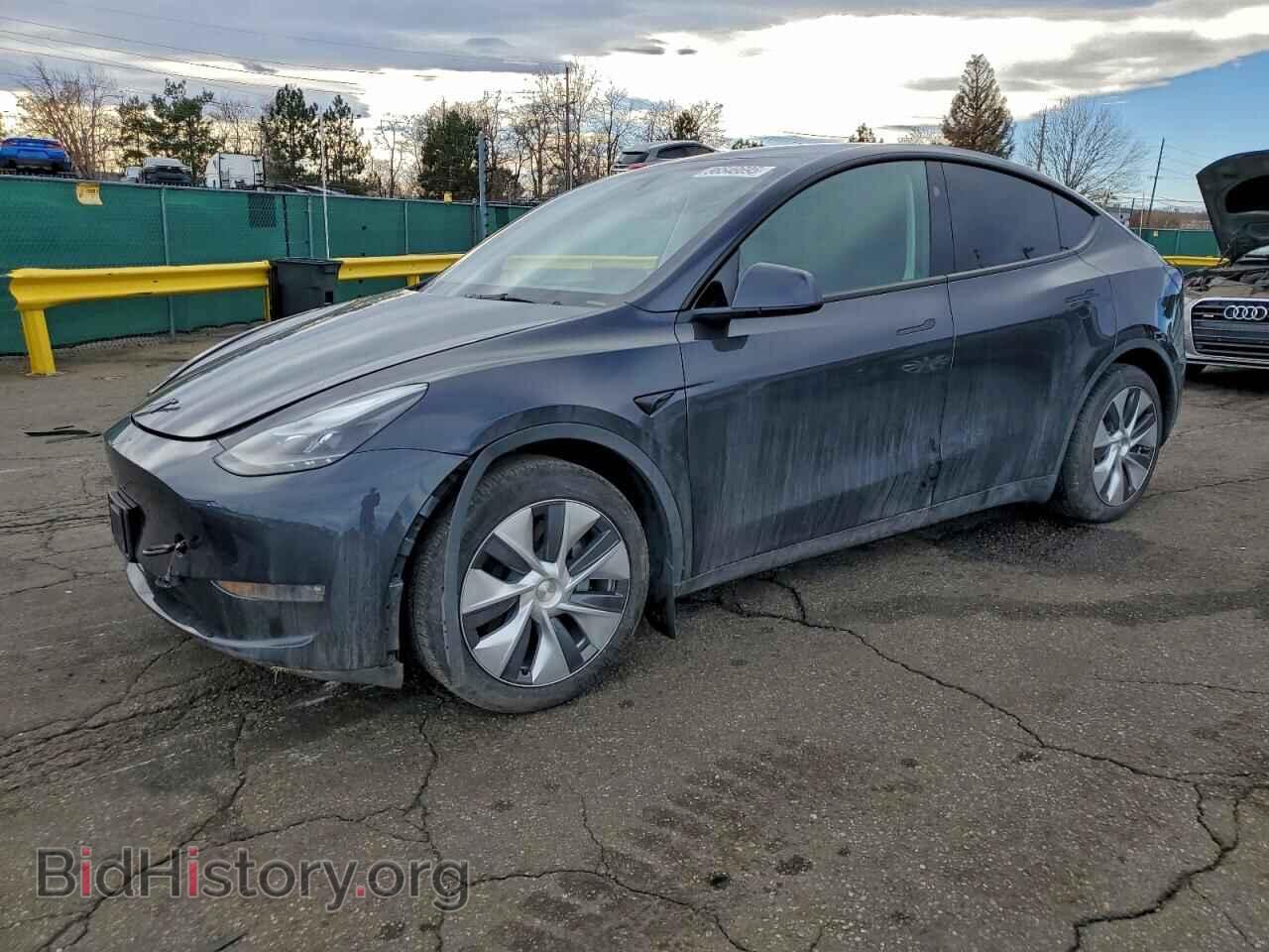 Фотография 7SAYGAEE5RF090840 - TESLA MODEL Y 2024