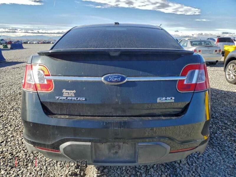 2010 Ford TAURUS (VIN 1FAHP2KT2AG121323) — photo 6 of 14