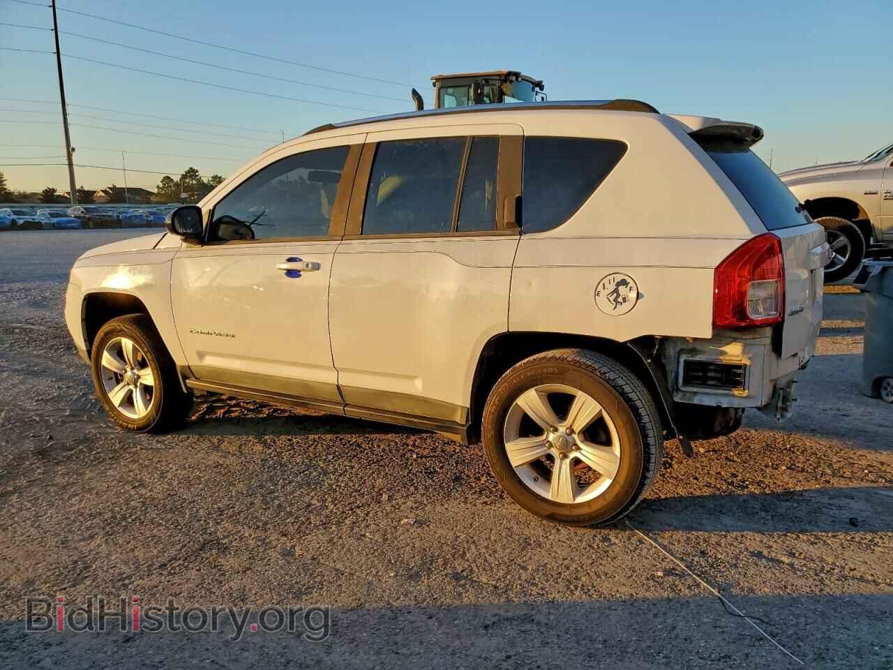 2011 JEEP COMPASS - VIN: 1J4NF1FB2BD215632 - Фото 2