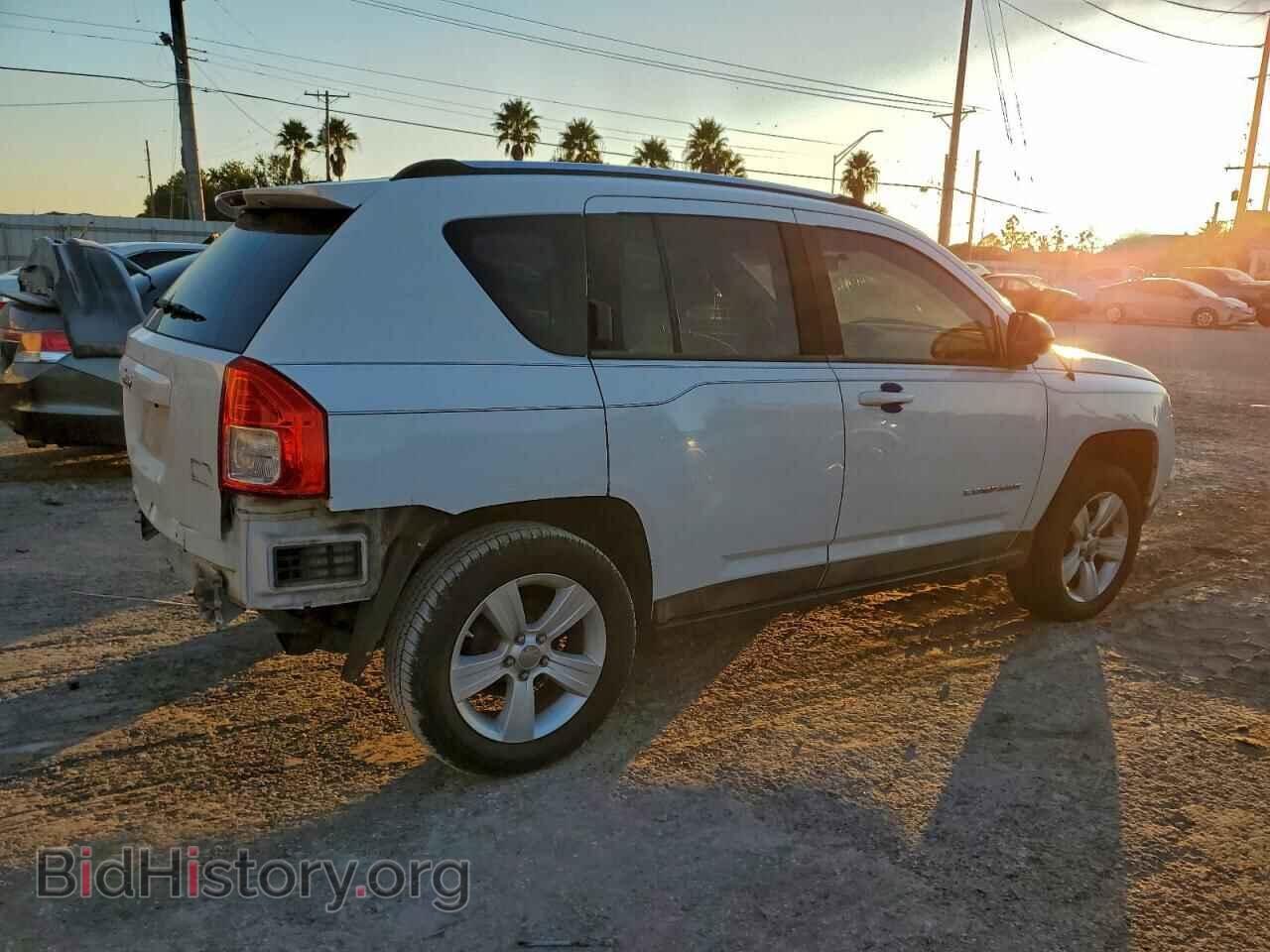 2011 JEEP COMPASS - VIN: 1J4NF1FB2BD215632 - Фото 3