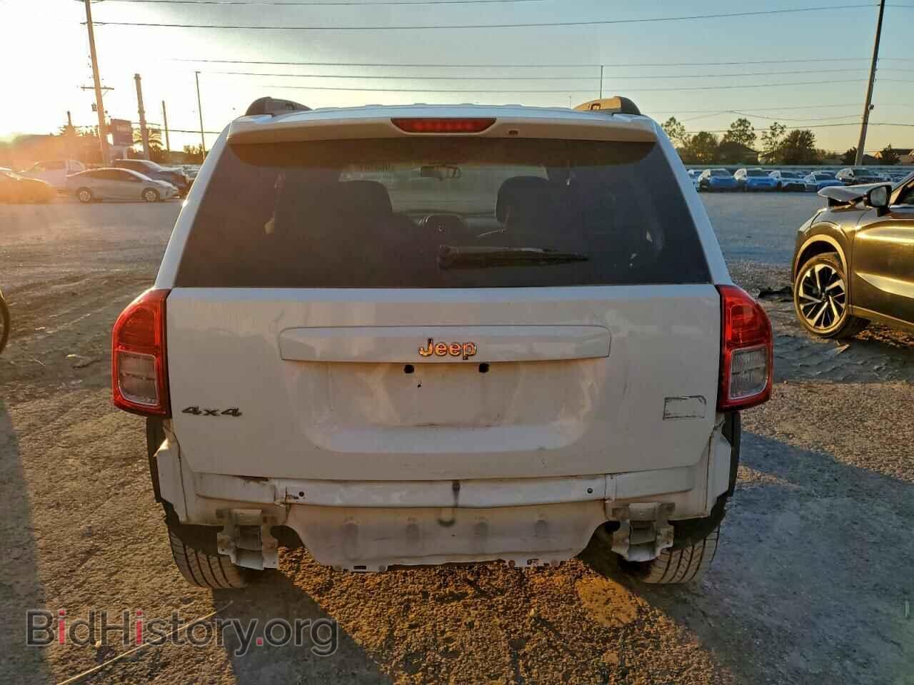 2011 JEEP COMPASS - VIN: 1J4NF1FB2BD215632 - Фото 6